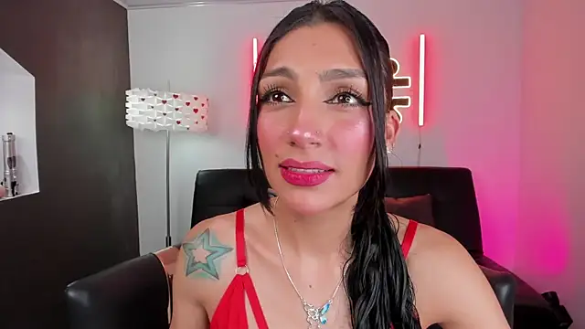miss   evangeline online show from May 25, 2026, 2:33 am