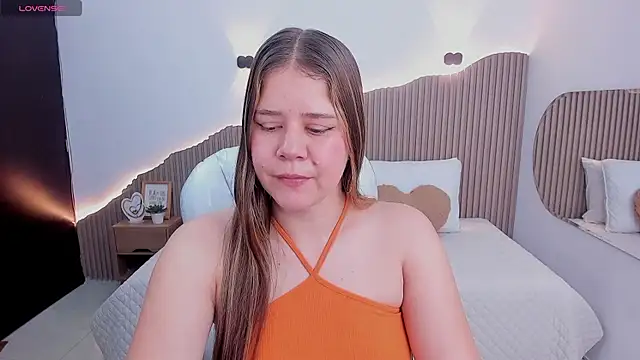 Annie kurt  online show from January 5, 2026, 8:34 pm