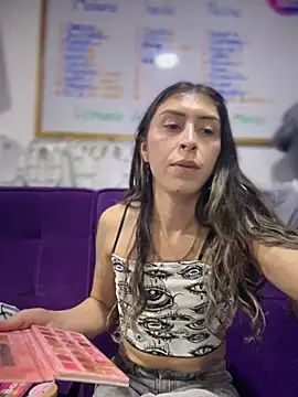 Sara Davina online show from March 8, 2026, 3:32 am