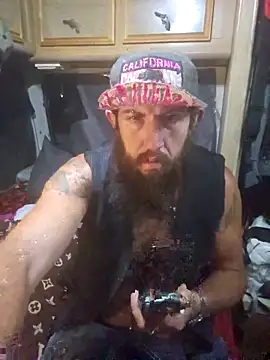 Snapshot of StruggleSnuggles chatting on October 6, 2025, 9:21 am StruggleSnuggles online show from October 6, 2025, 9:21 am