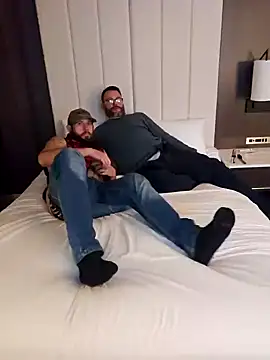 Snapshot of StruggleSnuggles chatting on January 21, 2025, 3:04 am StruggleSnuggles online show from January 21, 2025, 3:04 am