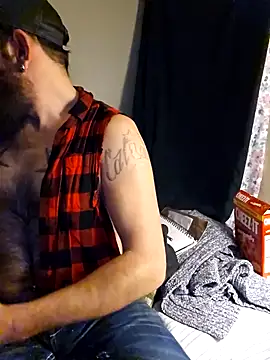 Snapshot of StruggleSnuggles chatting on February 16, 2025, 6:32 am StruggleSnuggles online show from February 16, 2025, 6:32 am