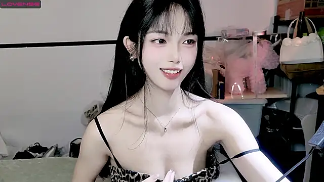 Snapshot of diandian-866 chatting on March 12, 2025, 4:13 pm diandian-866 online show from March 12, 2025, 4:13 pm