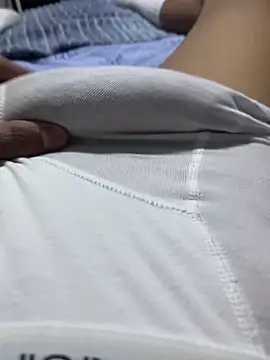 IgnacioBlink online show from November 28, 2025, 5:07 am