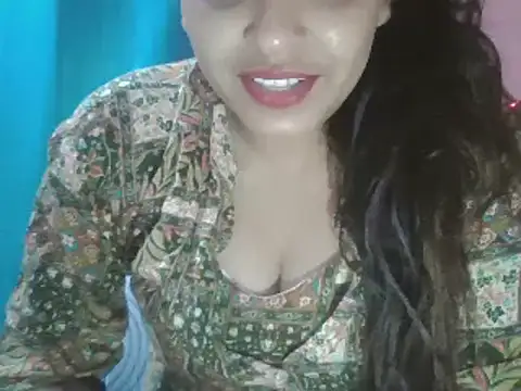 Snapshot of Hot-shanvi chatting on March 9, 2025, 11:25 am Hot-shanvi online show from March 9, 2025, 11:25 am