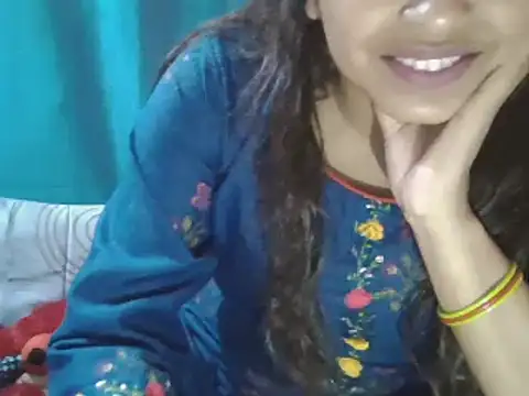 Snapshot of Hot-shanvi chatting on March 19, 2025, 5:19 am Hot-shanvi online show from March 19, 2025, 5:19 am