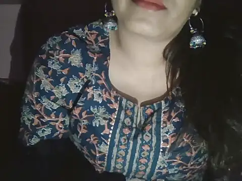 Hot-shanvi online show from April 10, 2026, 5:09 pm