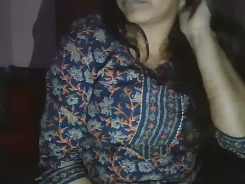 Hot-shanvi online show from May 20, 2026, 11:51 am