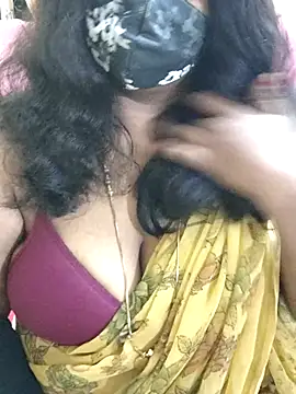 Snapshot of Rathi22 chatting on November 6, 2025, 11:20 pm Rathi22 online show from November 6, 2025, 11:20 pm