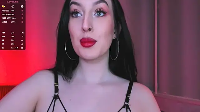 Snapshot of Miss_Alice__ chatting on January 24, 2025, 3:00 am Miss Alice online show from January 24, 2025, 3:00 am