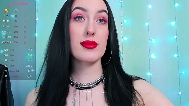 Snapshot of Miss_Alice__ chatting on January 6, 2025, 6:31 pm Miss Alice online show from January 6, 2025, 6:31 pm
