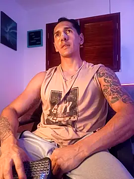 Snapshot of Joylopez_fit chatting on February 17, 2026, 12:13 pm Joylopez fit online show from February 17, 2026, 12:13 pm