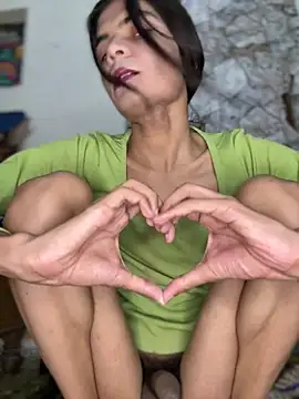 Enna Zarza  online show from April 24, 2026, 6:48 am