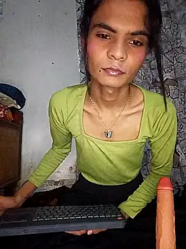 Enna Zarza  online show from October 27, 2025, 6:25 am