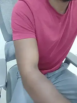 hot boy dic online show from March 4, 2026, 2:25 pm