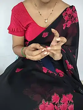 lovelygirl4567 online show from June 7, 2026, 5:45 am