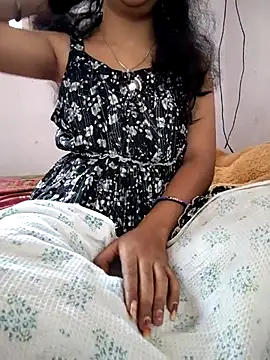 lovelygirl4567 online show from April 8, 2026, 5:42 am