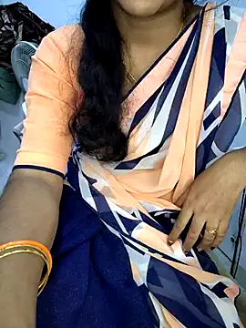 lovelygirl4567 online show from December 2, 2025, 4:41 pm