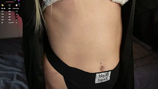 Snapshot of RandiHawkinson chatting on January 8, 2025, 1:31 pm RandiHawkinson online show from January 8, 2025, 1:31 pm