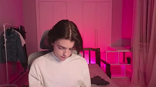 Snapshot of b0y_fantasy chatting on February 23, 2025, 6:56 pm b0y fantasy online show from February 23, 2025, 6:56 pm