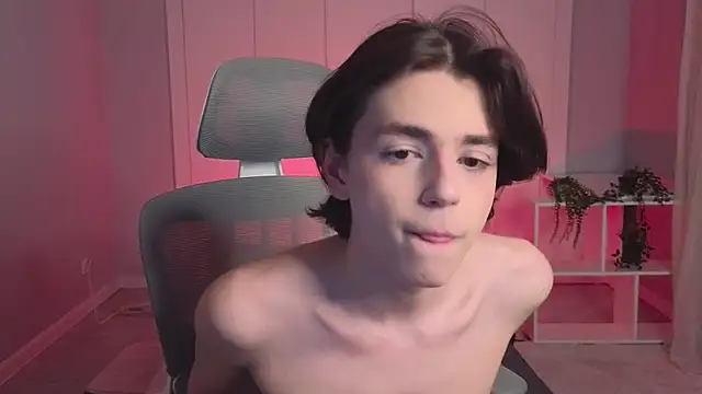 Snapshot of b0y_fantasy chatting on January 20, 2025, 10:59 pm b0y fantasy online show from January 20, 2025, 10:59 pm