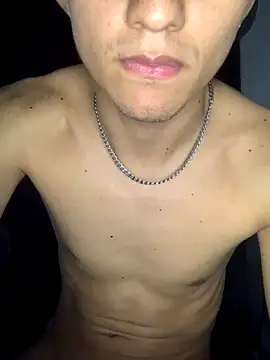 gabrielzinnnn085 online show from November 4, 2025, 3:10 am