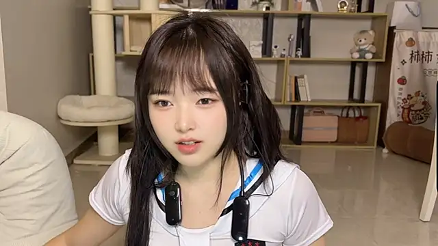 Chenjing0 online show from October 5, 2025, 2:24 am