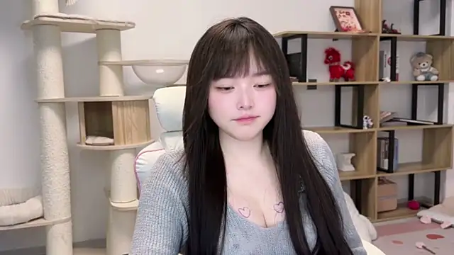 Chenjing0 online show from May 11, 2026, 2:45 pm