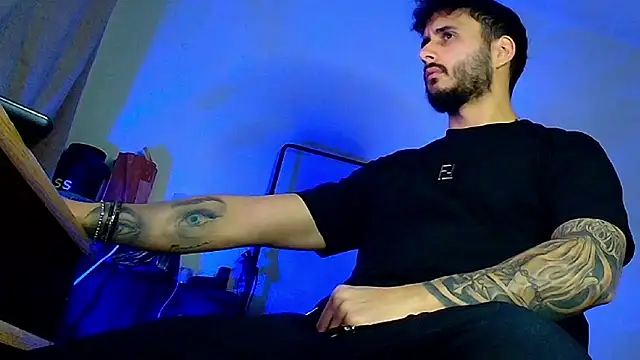 XanderCage99 online show from December 18, 2025, 8:23 pm