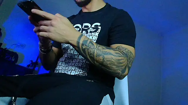 XanderCage99 online show from November 14, 2025, 5:11 am