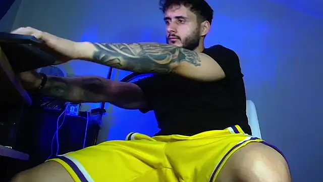 XanderCage99 online show from June 11, 2026, 8:39 pm
