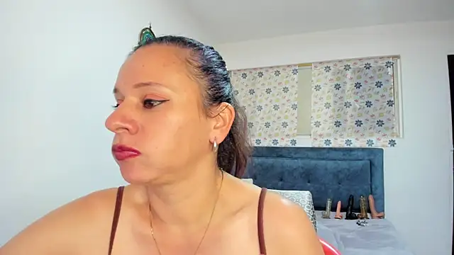 sofi saliva2511 online show from November 29, 2025, 3:56 pm