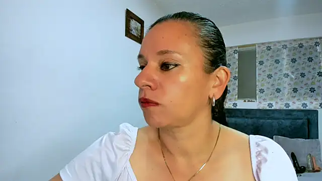 sofi saliva2511 online show from September 14, 2025, 5:24 pm