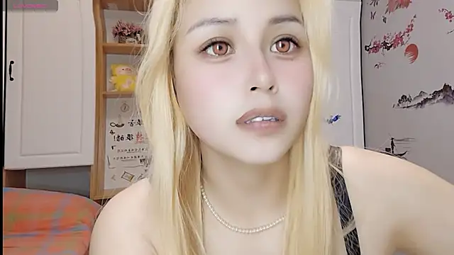 Lucky-xiuxiu online show from March 3, 2025, 2:11 am