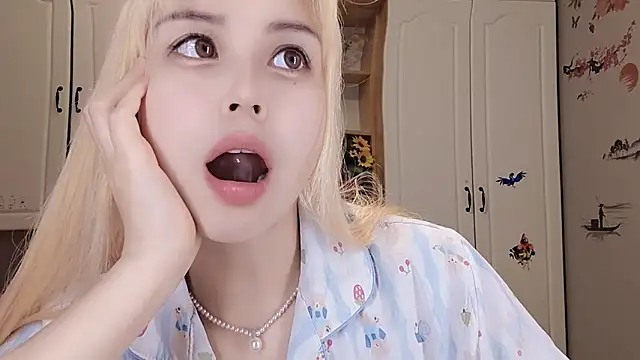 Lucky-xiuxiu online show from March 14, 2025, 1:16 am