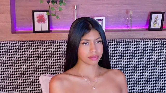 AbieHills online show from February 28, 2025, 10:17 pm