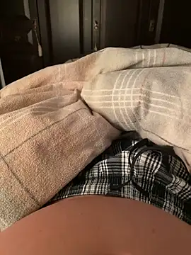 gamdschie49 online show from November 28, 2025, 7:58 pm