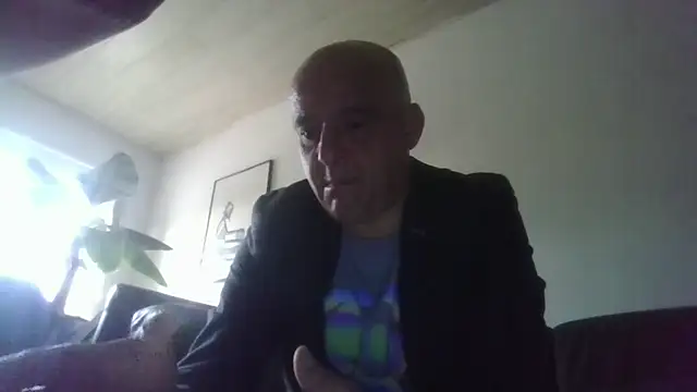 Snapshot of horndude187187 chatting on August 9, 2026, 6:25 pm horndude187187 online show from August 9, 2026, 6:25 pm