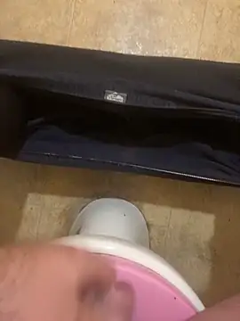 balint35 online show from November 12, 2025, 8:12 pm