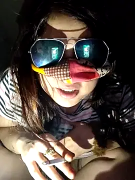 shreya1765 online show from March 12, 2025, 6:43 pm