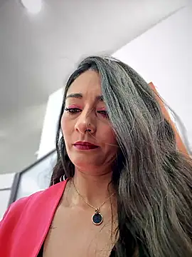 BELLA--26 online show from January 15, 2026, 2:09 pm