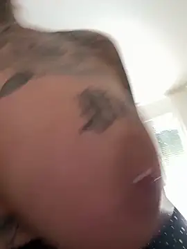 Mia-Fuchs online show from March 11, 2025, 12:28 pm