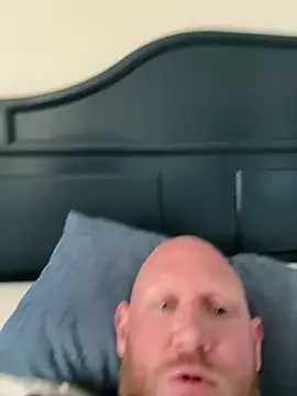 Snapshot of ozmit chatting on January 18, 2025, 5:48 pm ozmit online show from January 18, 2025, 5:48 pm