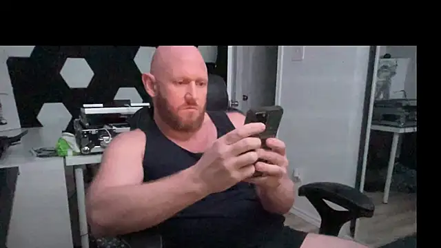 Snapshot of ozmit chatting on February 28, 2025, 5:37 am ozmit online show from February 28, 2025, 5:37 am