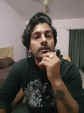 MAGNETICDADDY8 online show from March 27, 2026, 3:24 pm