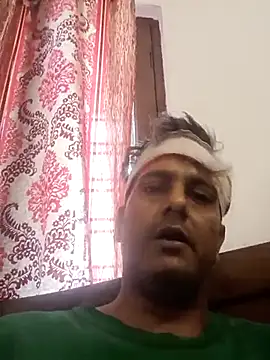 MAGNETICDADDY8 online show from March 16, 2025, 5:47 am