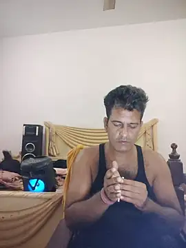 MAGNETICDADDY8 online show from October 15, 2025, 9:23 pm