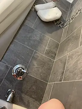 Ucsamiam online show from April 7, 2026, 4:25 am