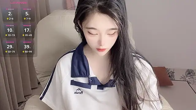 YUAN-- online show from February 13, 2025, 9:06 pm