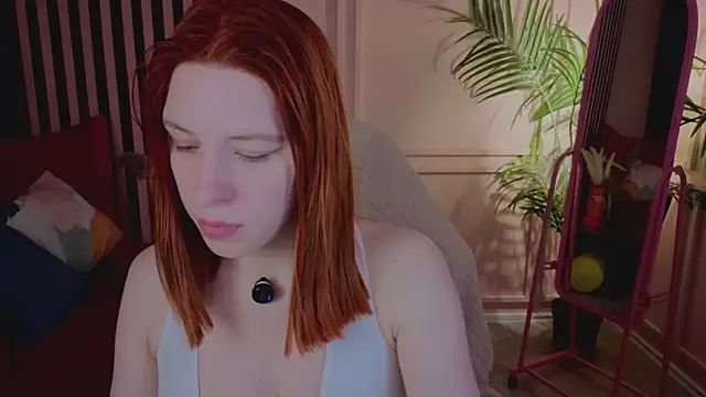 Mikka Blush online show from October 8, 2025, 9:59 pm